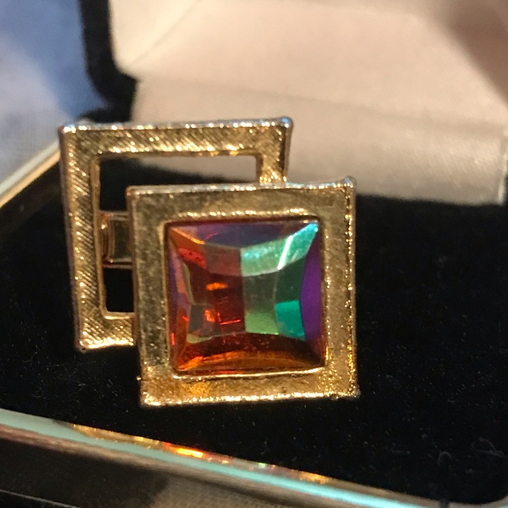 Vintage Set of 2 Gold Tone Square Rainbow Crystal Cufflinks.